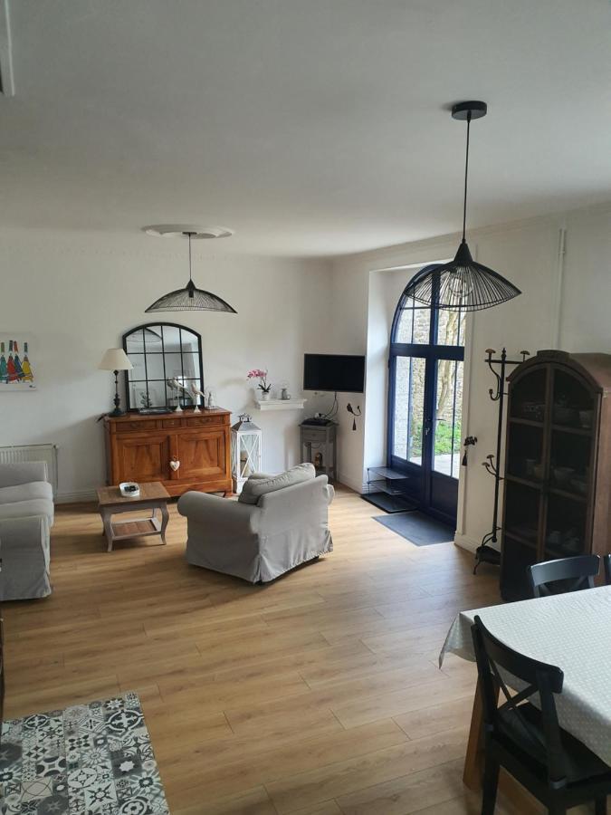 Les Bords De Rance Holiday home Dinan