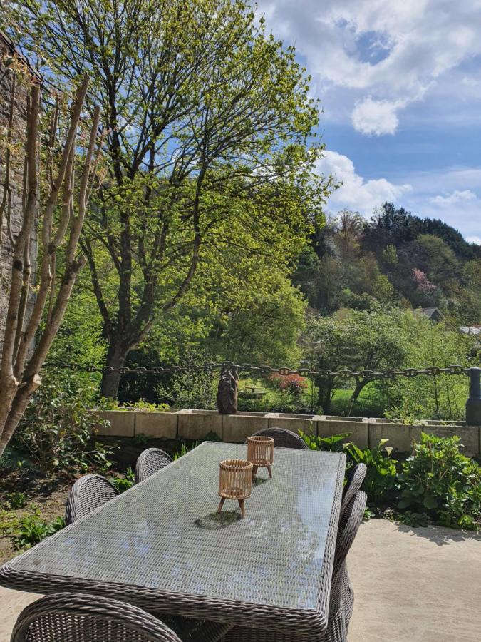 Les Bords De Rance Holiday home *